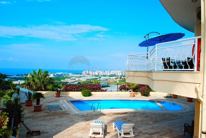 Дуплекс с мебелью и видом на море в Каргыджаке