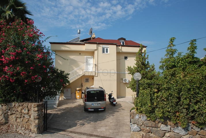 Дуплекс с мебелью и видом на море в Каргыджаке