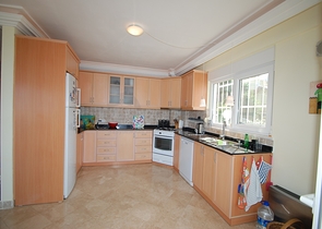 Дуплекс с мебелью и видом на море в Каргыджаке