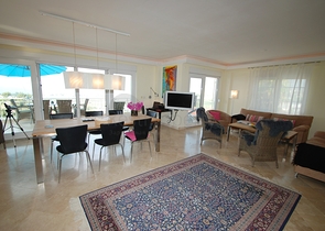 Дуплекс с мебелью и видом на море в Каргыджаке