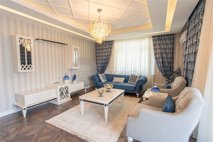 Шикарный пентхаус на первой береговой линии