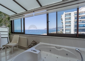 Шикарный пентхаус на первой береговой линии