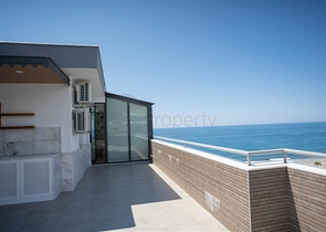 Шикарный пентхаус на первой береговой линии