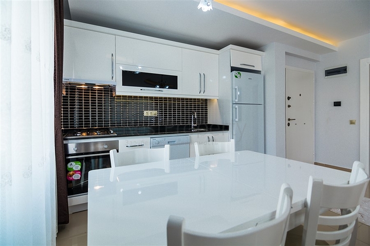 Двухкомнатная квартира с мебелью в Махмутларе