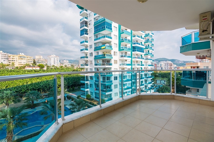 Двухкомнатная квартира с мебелью в Махмутларе