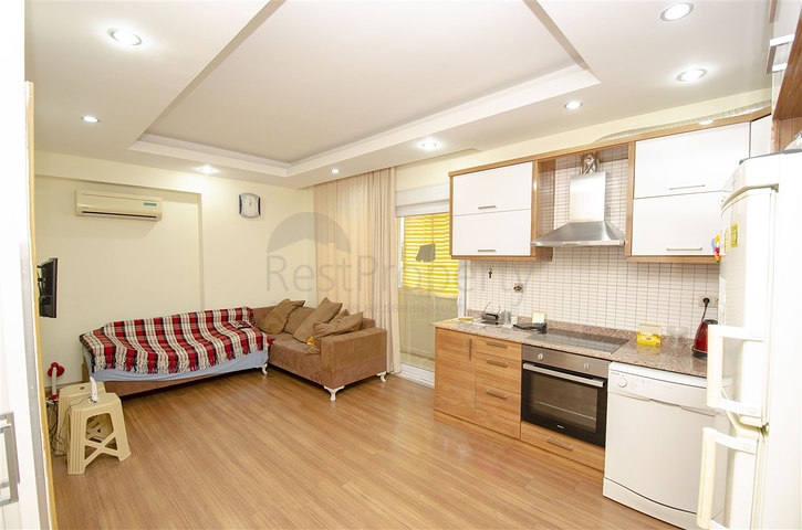 Квартира 1+1 с мебелью рядом с русской школой в Анталии