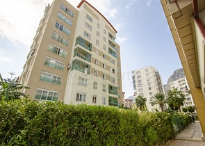 Квартира 1+1 с мебелью рядом с русской школой в Анталии