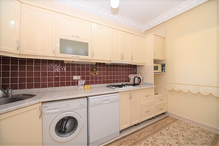 Квартира с мебелью и видом на сад в Махмутларе