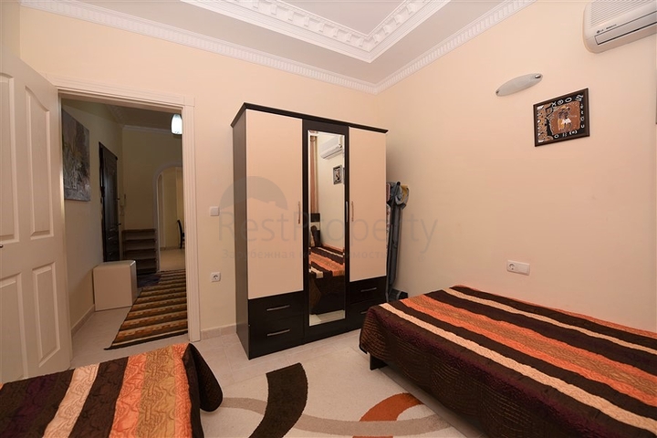 Квартира с мебелью и видом на сад в Махмутларе