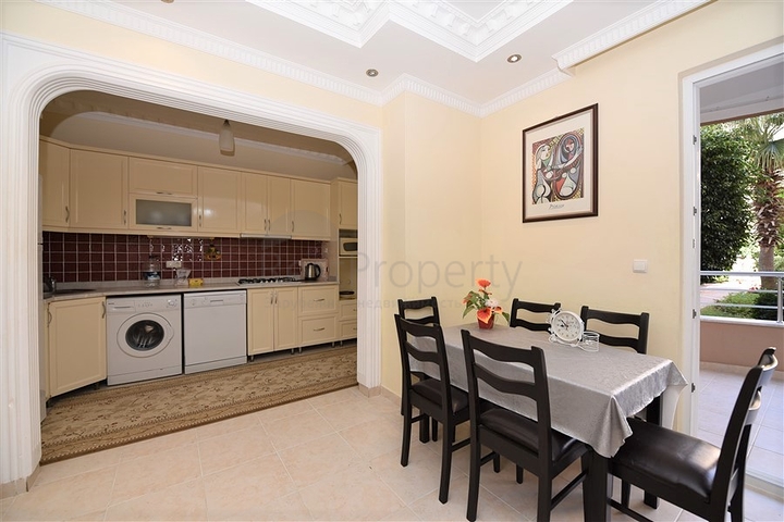 Квартира с мебелью и видом на сад в Махмутларе