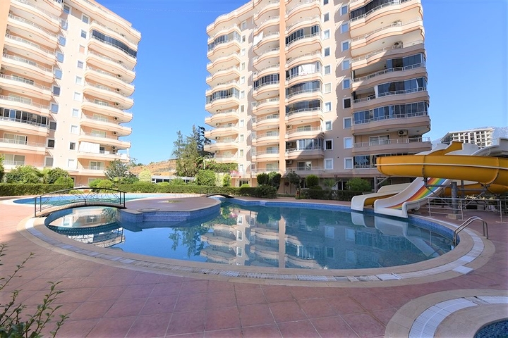 Квартира с мебелью и видом на сад в Махмутларе