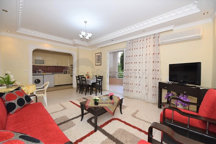 Квартира с мебелью и видом на сад в Махмутларе