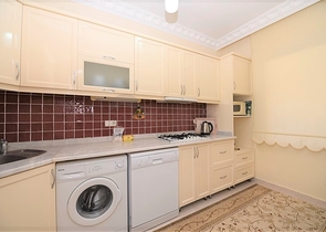 Квартира с мебелью и видом на сад в Махмутларе