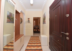 Квартира с мебелью и видом на сад в Махмутларе