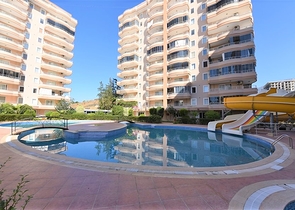 Квартира с мебелью и видом на сад в Махмутларе