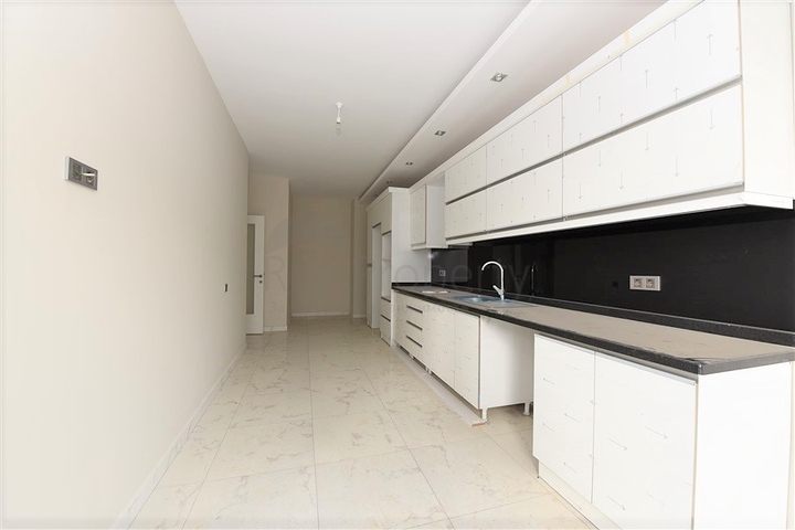 Квартира с отдельной кухней в новом комплексе