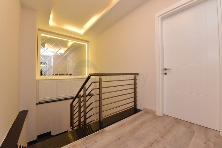 Квартира с выходом в сад в районе Аланьи Оба