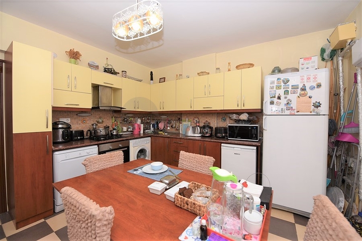 Двухкомнатная квартира в 20 метрах от моря