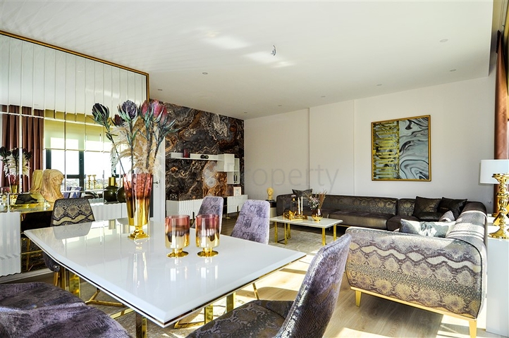 Квартира с мебелью в новом комплексе в центре Алании