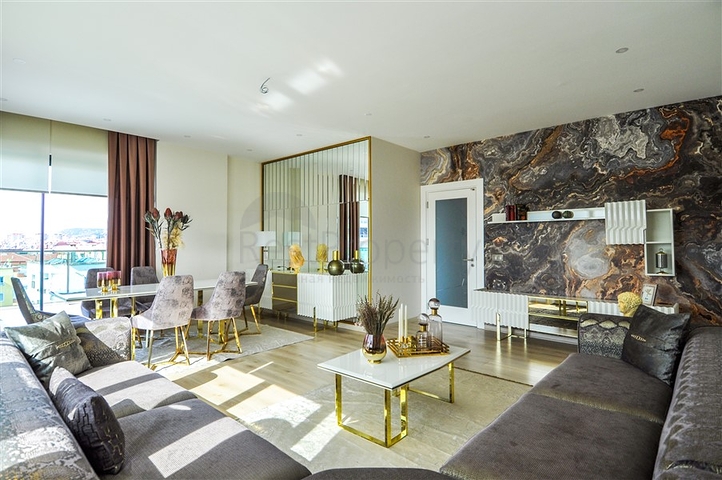 Квартира с мебелью в новом комплексе в центре Алании