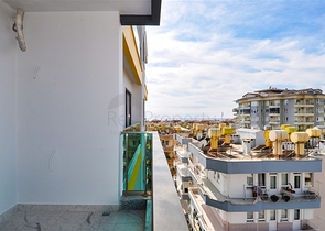 Квартира с мебелью в новом комплексе в центре Алании