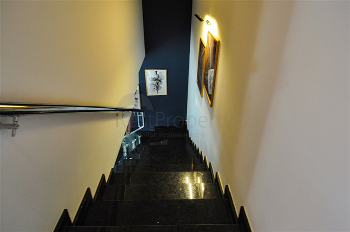 Роскошный пентхаус в 5 минутах ходьбы от моря