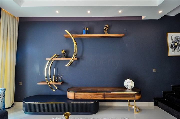 Роскошный пентхаус в 5 минутах ходьбы от моря