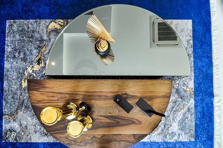 Роскошный пентхаус в 5 минутах ходьбы от моря