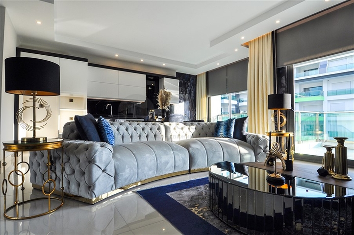 Роскошный пентхаус в 5 минутах ходьбы от моря