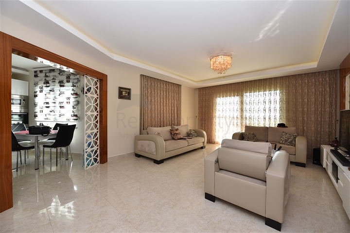 Меблированный пентхаус с тремя спальнями