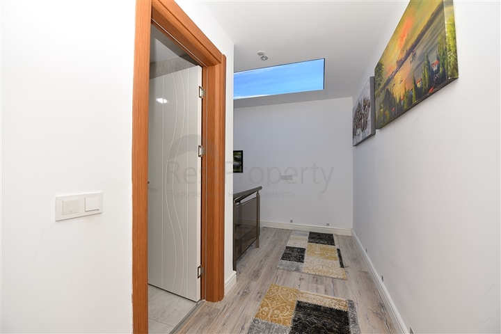 Меблированный пентхаус по привлекательной цене