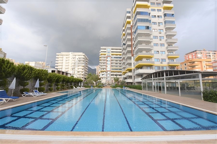 Дуплекс планировки 2+1 с прямым видом на море