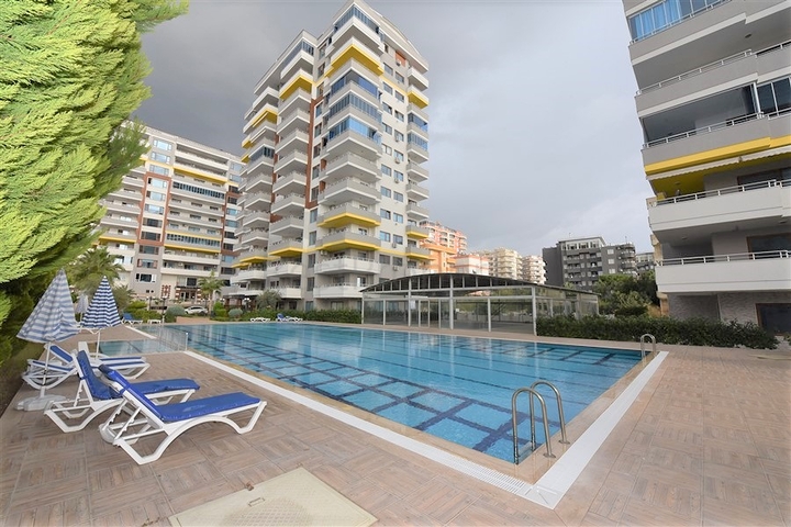 Дуплекс планировки 2+1 с прямым видом на море