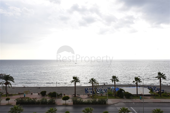 Дуплекс планировки 2+1 с прямым видом на море