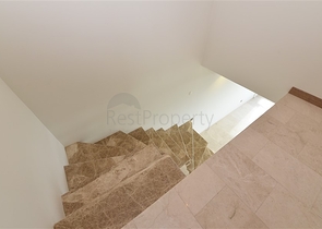 Дуплекс планировки 2+1 с прямым видом на море