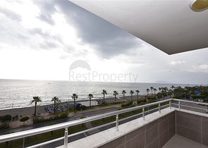 Дуплекс планировки 2+1 с прямым видом на море