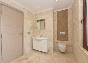 Дуплекс планировки 2+1 с прямым видом на море