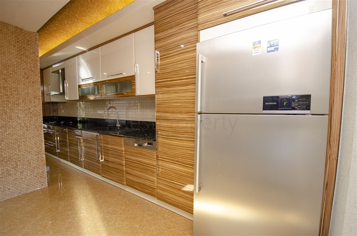 Отдельностоящая вилла 3+1 с мебелью в Асланбуджаке Кемере