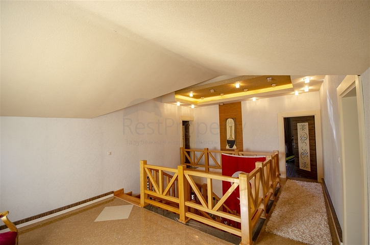 Отдельностоящая вилла 3+1 с мебелью в Асланбуджаке Кемере