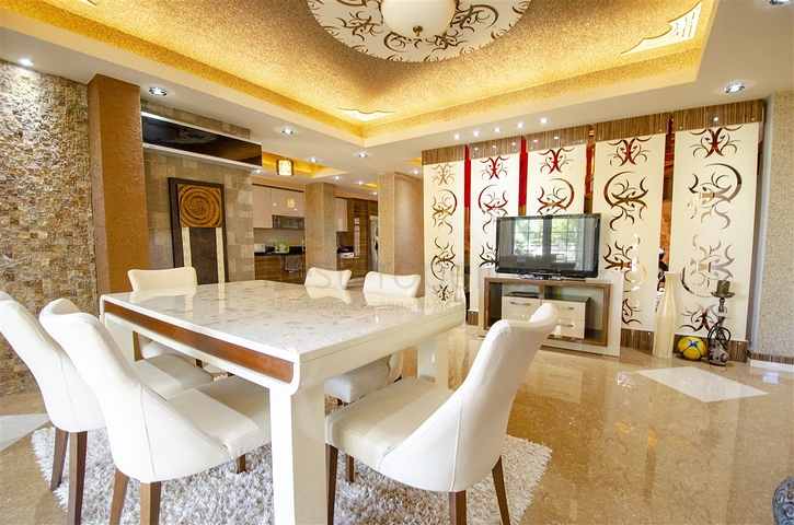 Отдельностоящая вилла 3+1 с мебелью в Асланбуджаке Кемере