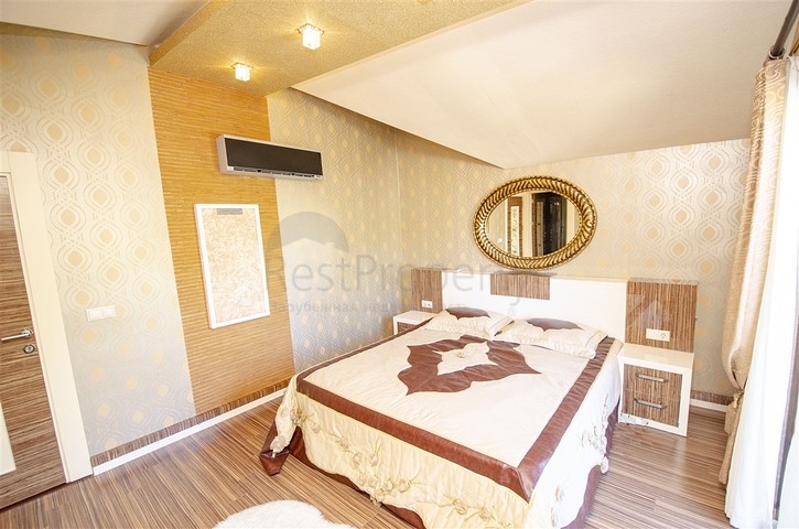 Отдельностоящая вилла 3+1 с мебелью в Асланбуджаке Кемере