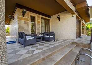 Отдельностоящая вилла 3+1 с мебелью в Асланбуджаке Кемере