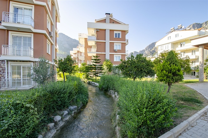 Просторная квартира 1+1 2+1 3+1 в Асланбуджаке Кемере