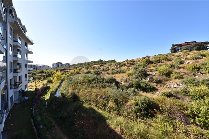 Меблированная квартира планировки 3+1 в Кестеле