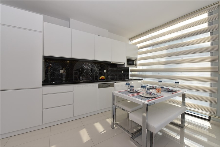 Меблированная квартира планировки 3+1 в Кестеле