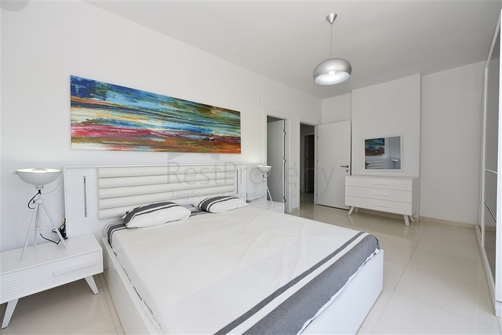 Меблированная квартира планировки 3+1 в Кестеле