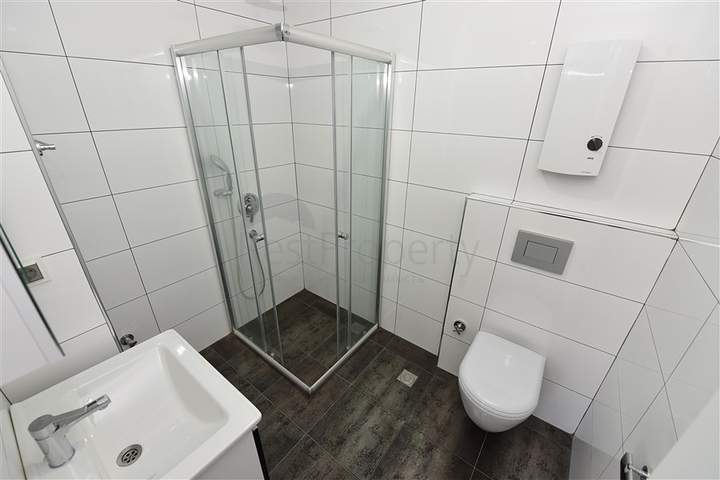 Меблированная квартира планировки 3+1 в Кестеле