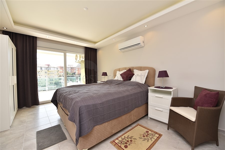 Двухуровневая квартира планировки 4+1 в Кестеле