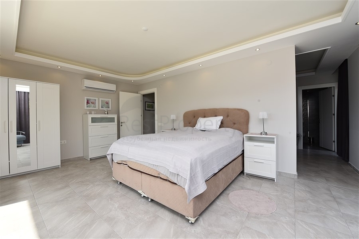 Двухуровневая квартира планировки 4+1 в Кестеле