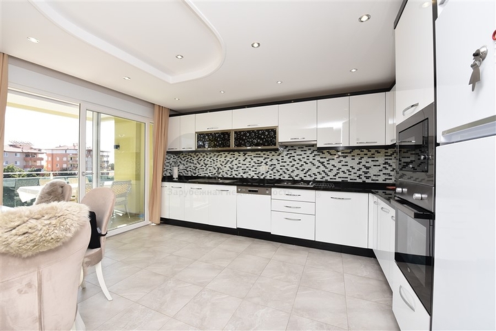 Двухуровневая квартира планировки 4+1 в Кестеле